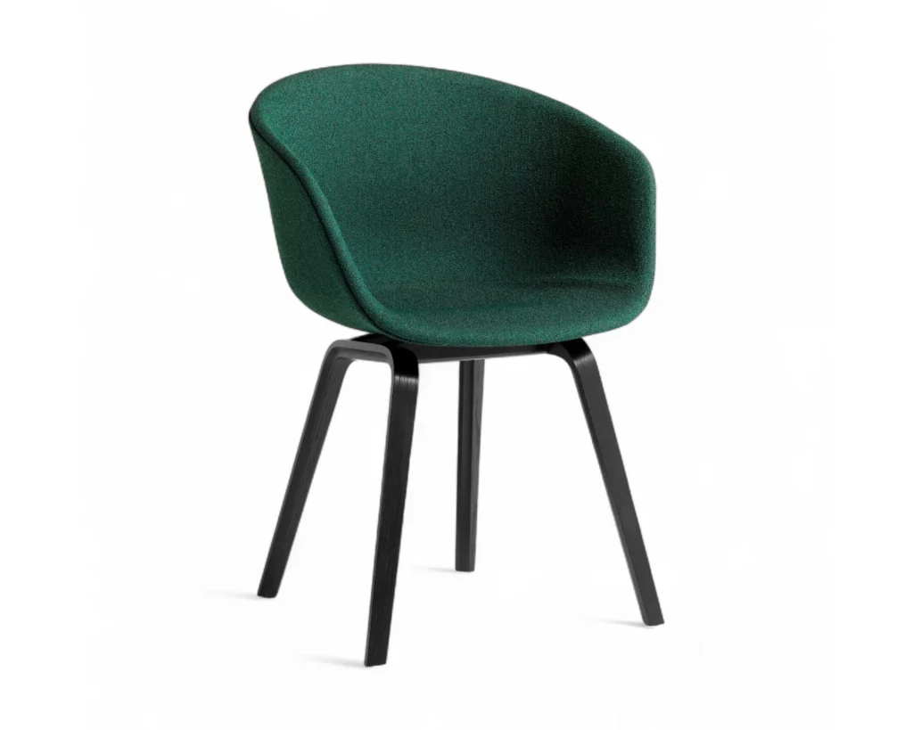 כיסא מעוצב עם משענת עגולה