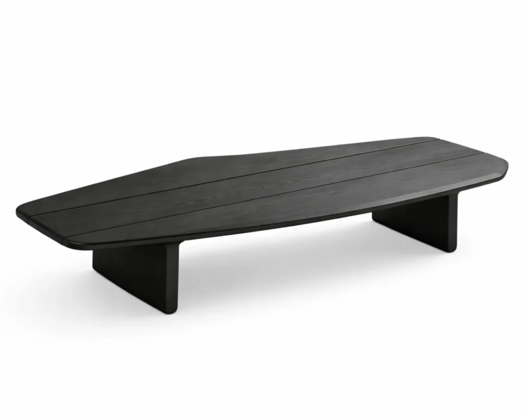 שולחן קפה מעוצב בקווים אורגניים