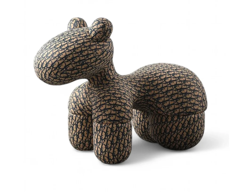 כורסא אמנותית מודרנית