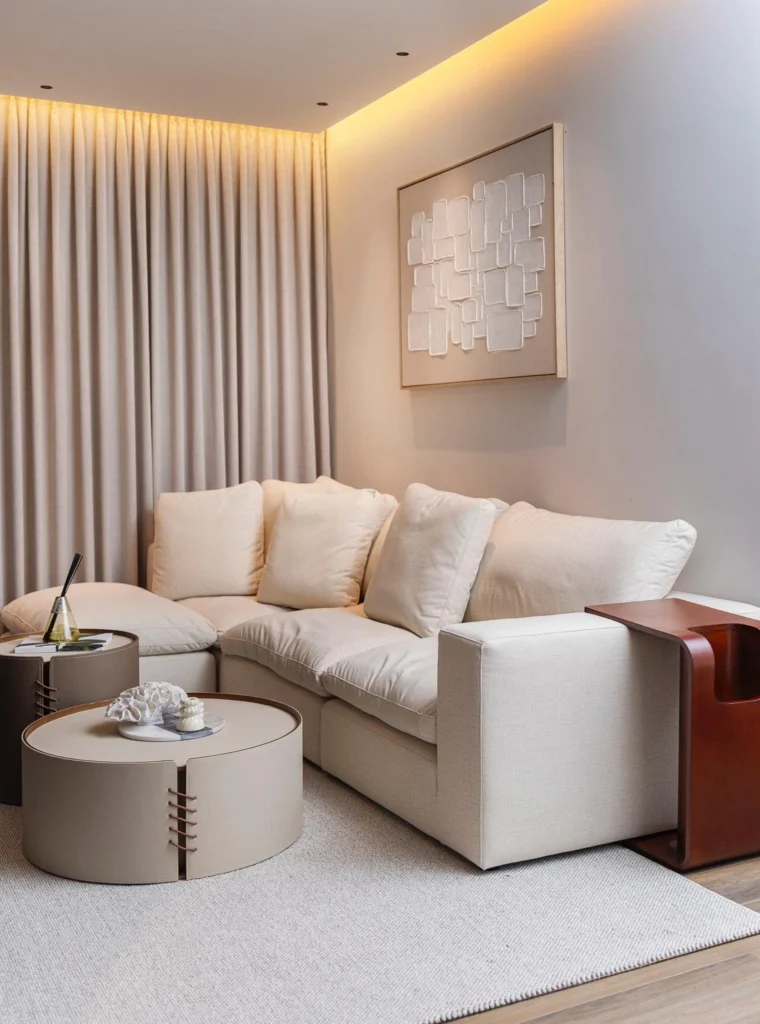 חלל מגורים מעוצב בפרויקט מעצבים יוקרתי בשרון ובצפון