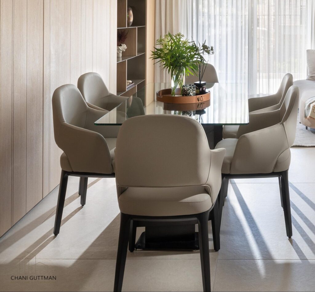 עיצוב פנים רגוע בגוונים ניטרליים – פרויקט מעצבים בירושלים