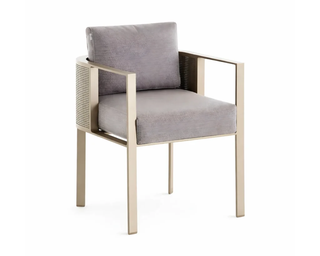 כיסא חוץ בעיצוב אלגנטי