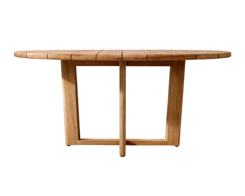 שולחן חוץ עגול בעיצוב עץ