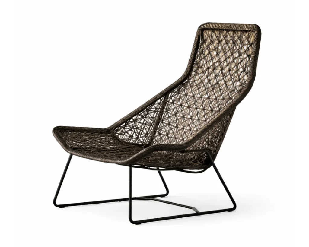 כורסת גן מעוצבת