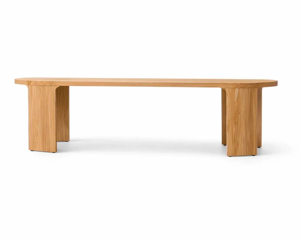 שולחן חוץ בשילוב עץ