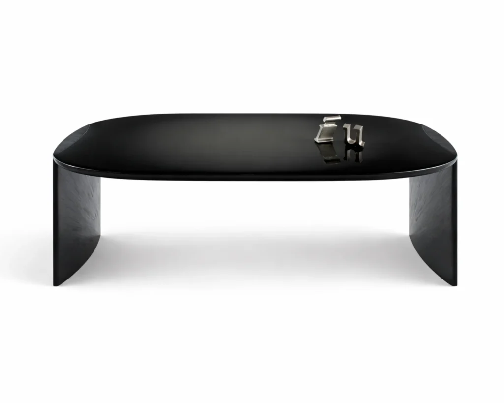 שולחן קפה בעיצוב פיסולי שחור מבריק