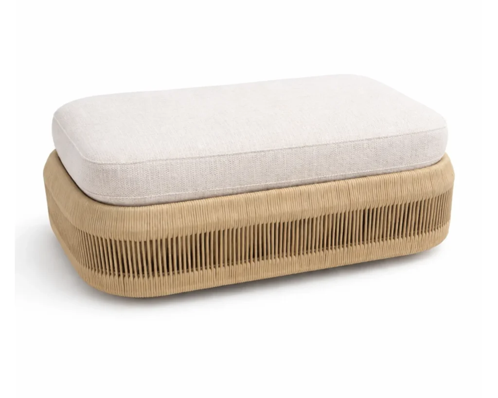 הדום גן מרופד עם בסיס קלוע